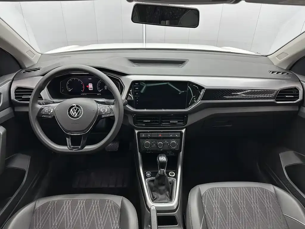 Volkswagen T-Cross — фото 6