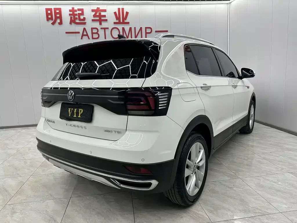 Volkswagen T-Cross — фото 10