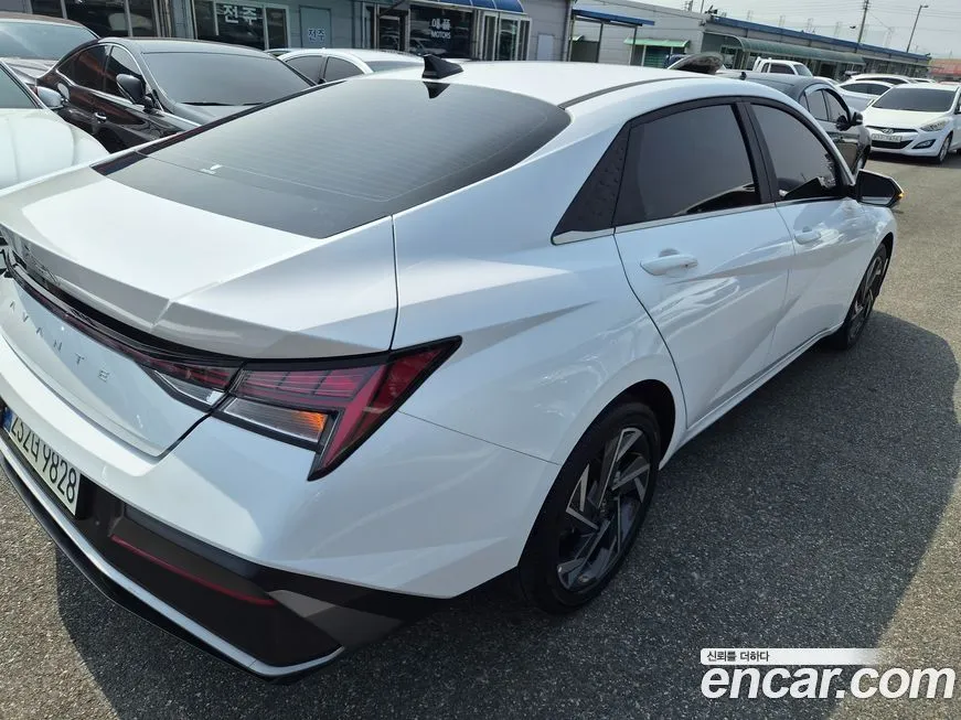 Hyundai AVANTE — фото 5