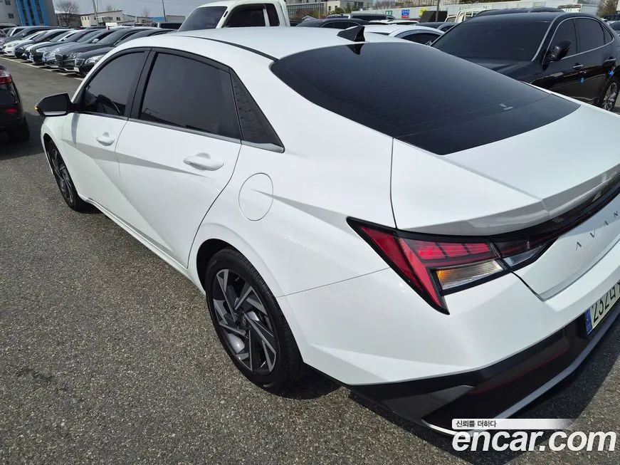 Hyundai AVANTE — фото 4