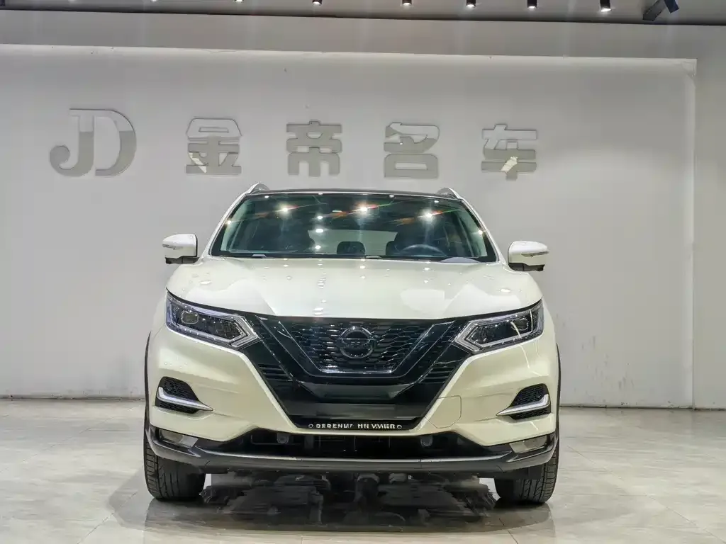Nissan Qashqai — фото 5