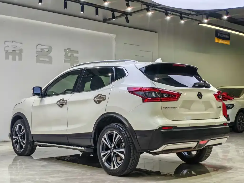 Nissan Qashqai — фото 3