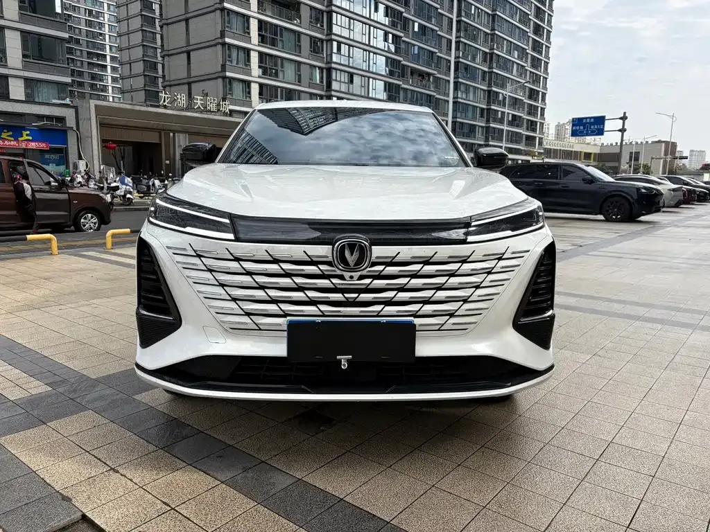 Changan CS75PLUS — фото 4