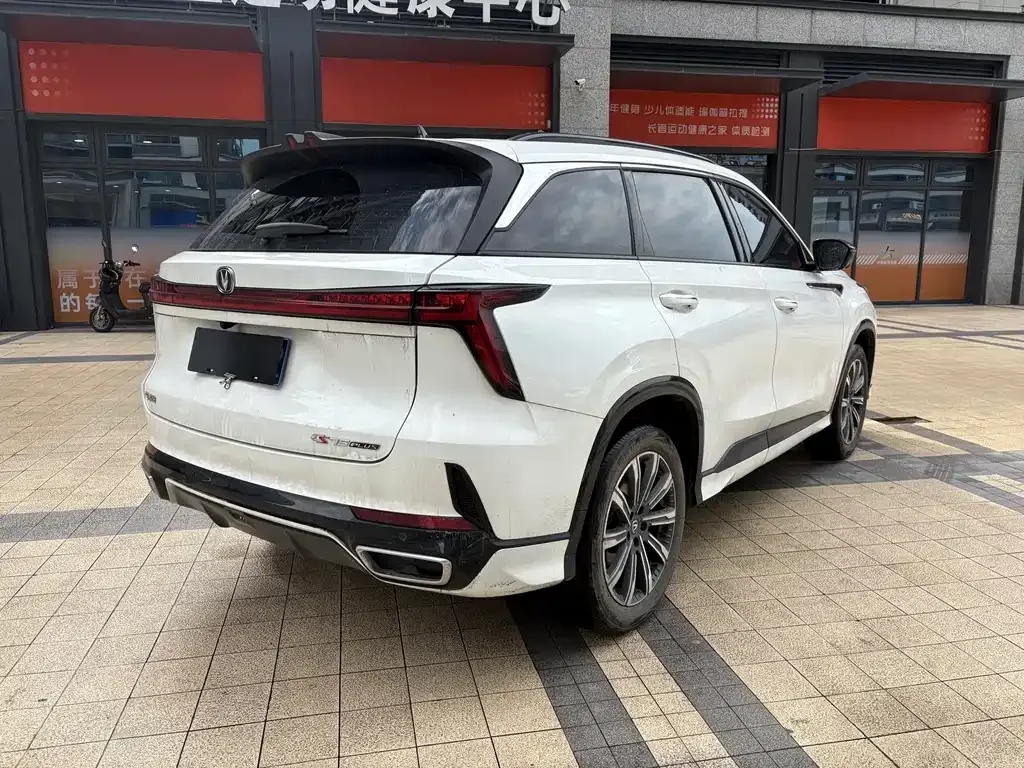 Changan CS75PLUS — фото 9