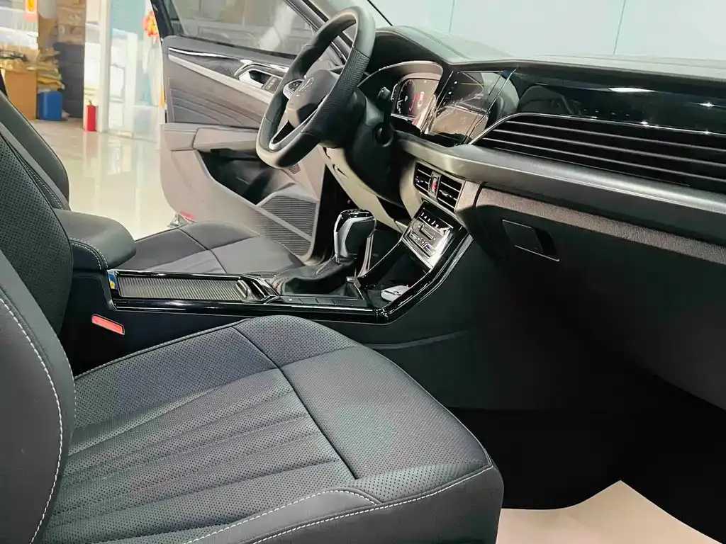 Volkswagen Passat — фото 9