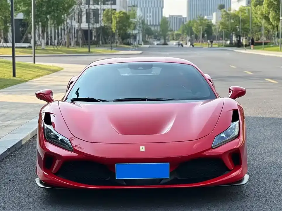 Ferrari F8 — фото 5