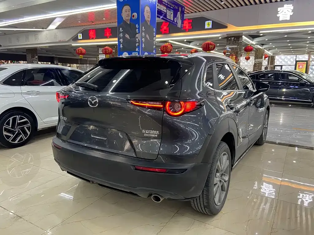 Mazda CX-30 — фото 10