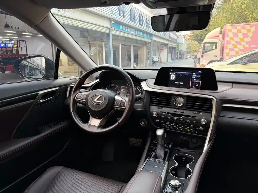 Lexus RX — фото 9