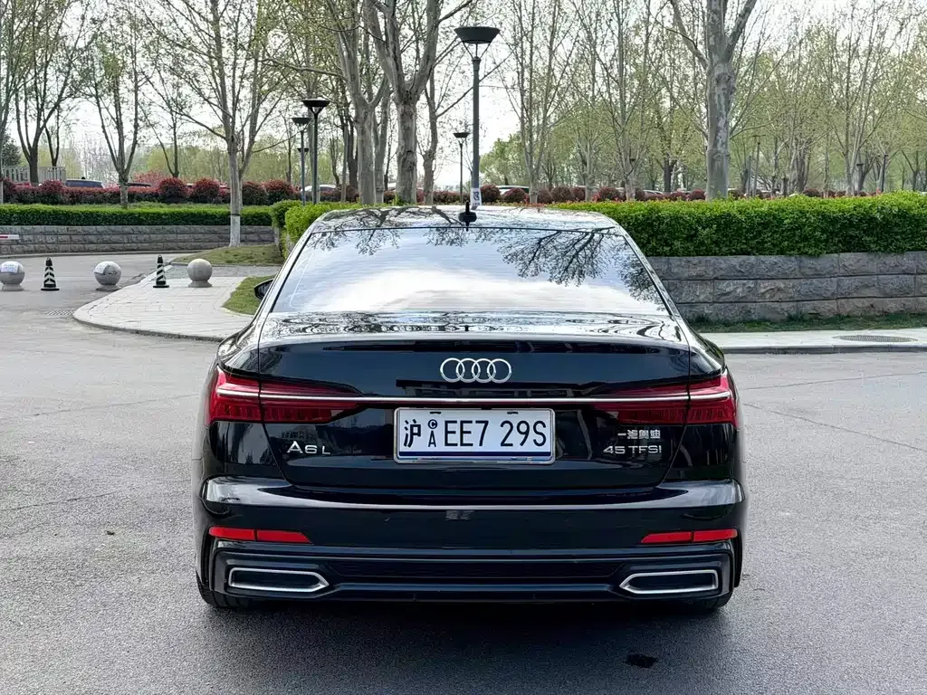 Audi A6L — фото 9