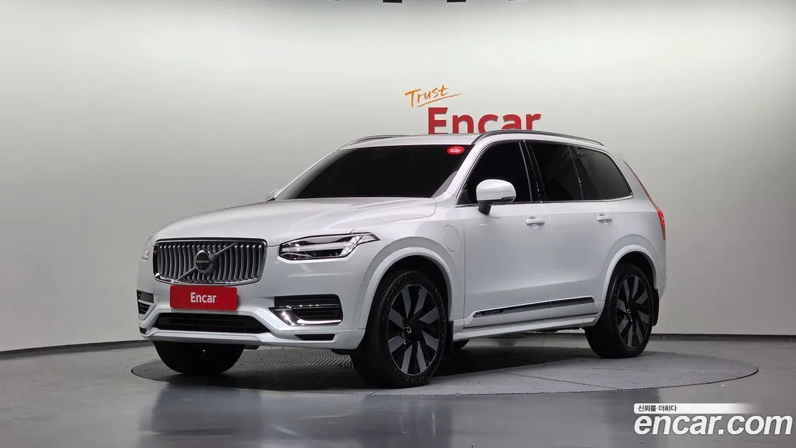 Volvo XC90 — фото 1