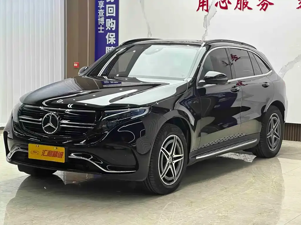Mercedes-Benz EQC — фото 1