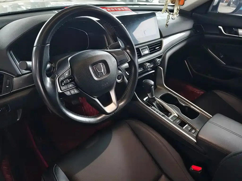 Honda Accord — фото 8