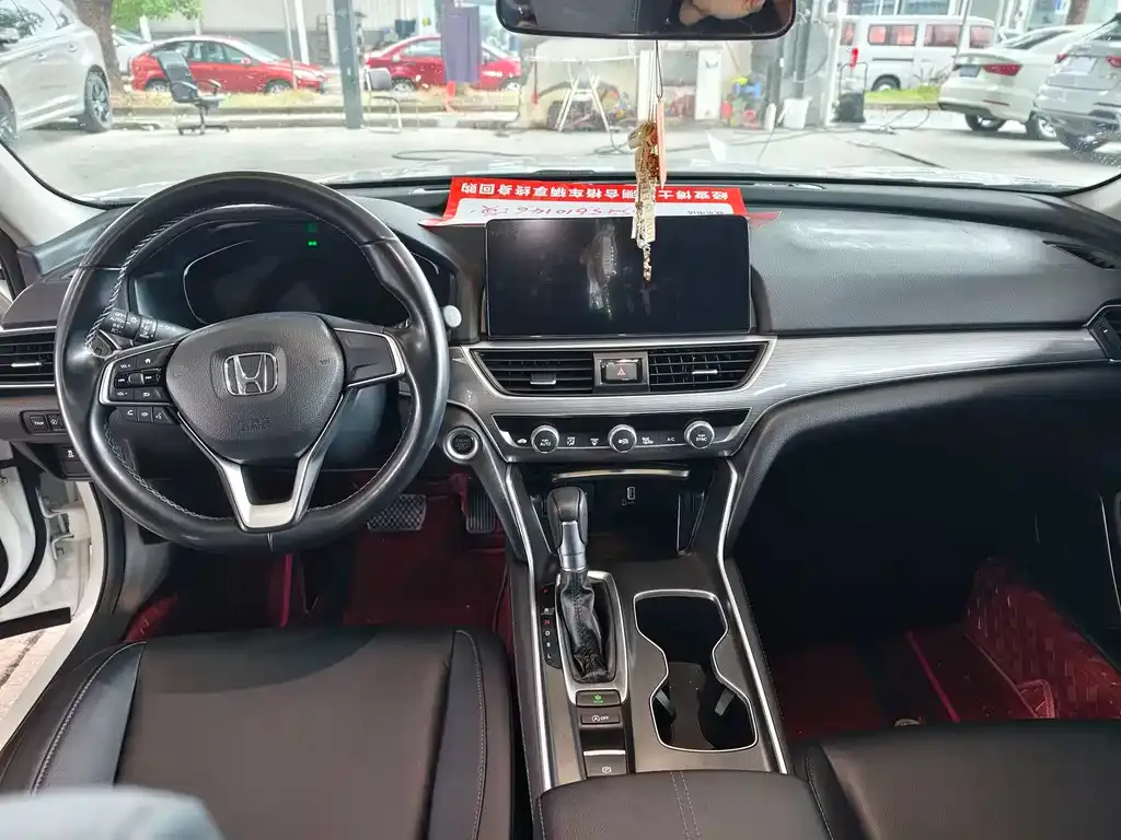 Honda Accord — фото 5