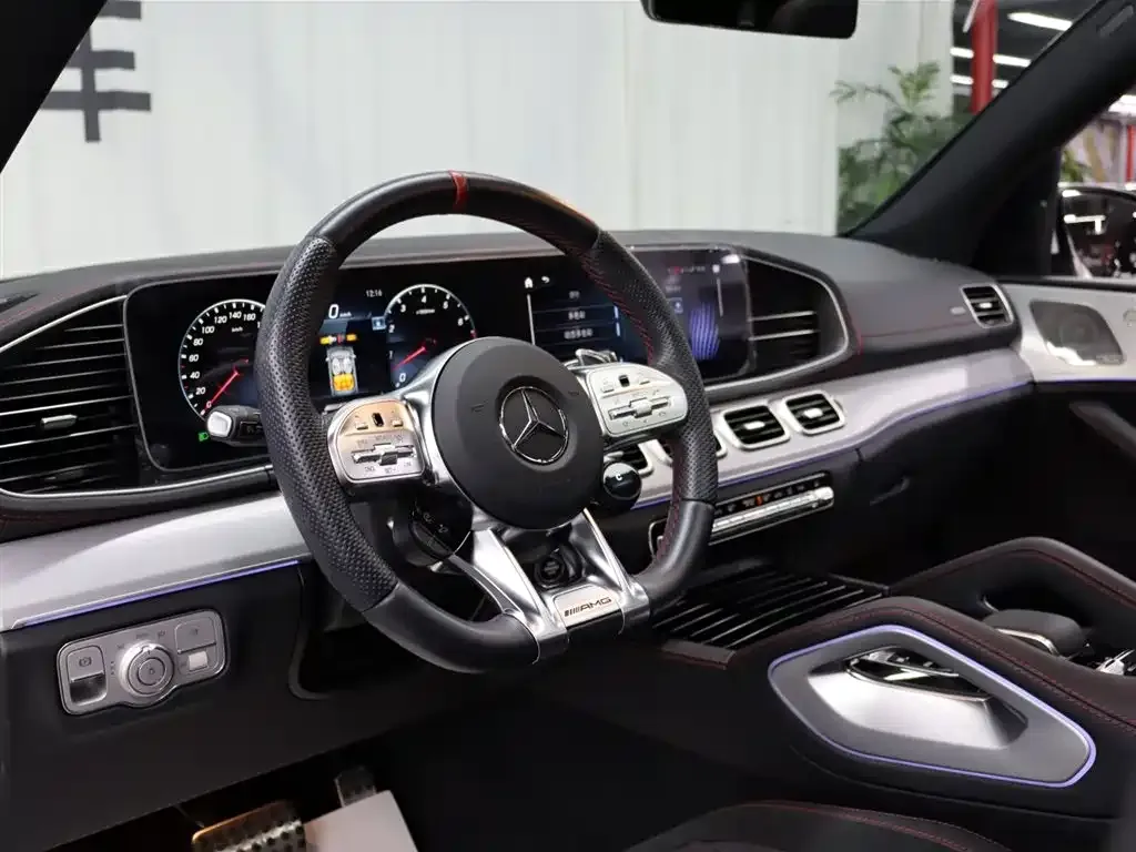 Mercedes-Benz GLE AMG — фото 7