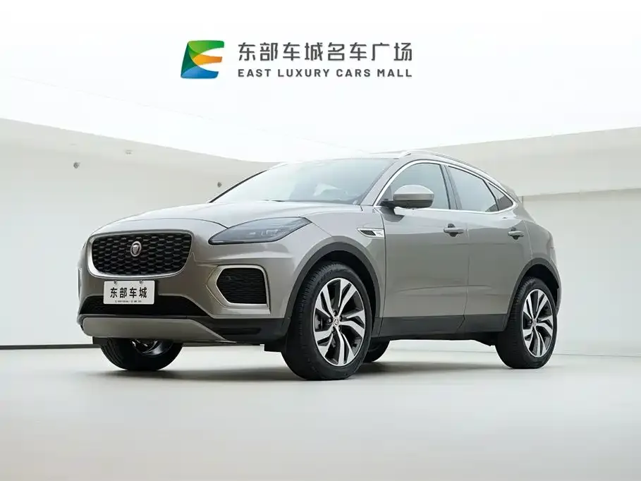 Jaguar E-PACE — фото 1