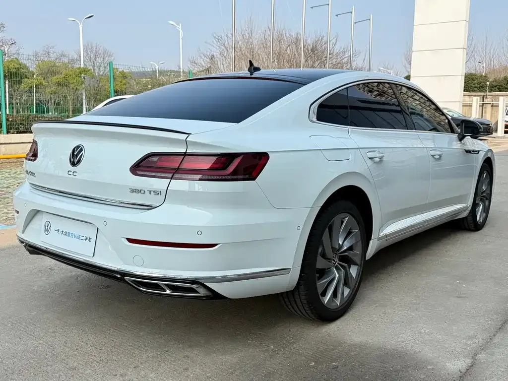 Volkswagen CC — фото 4