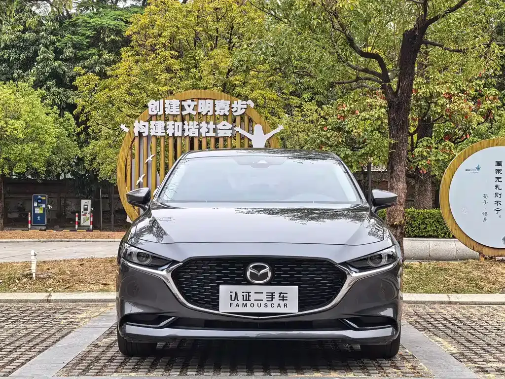Mazda 3 Axela — фото 2