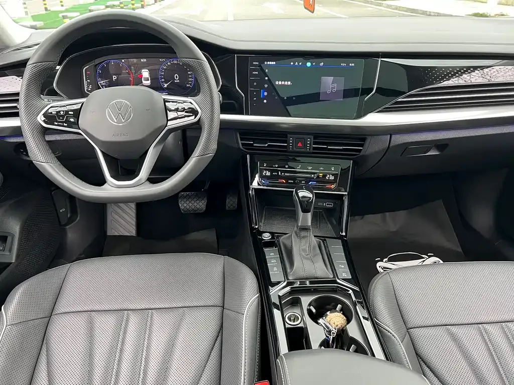Volkswagen Passat — фото 10