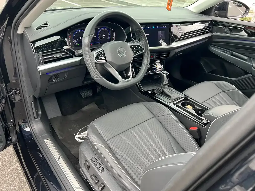 Volkswagen Passat — фото 8