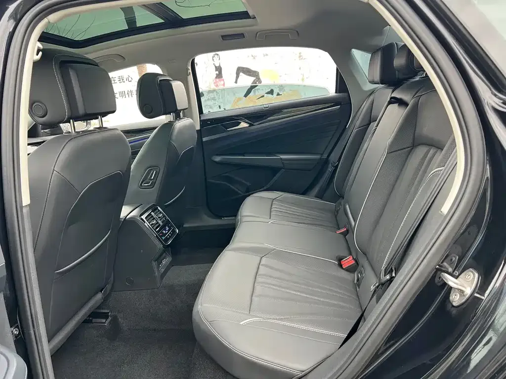 Volkswagen Passat — фото 9