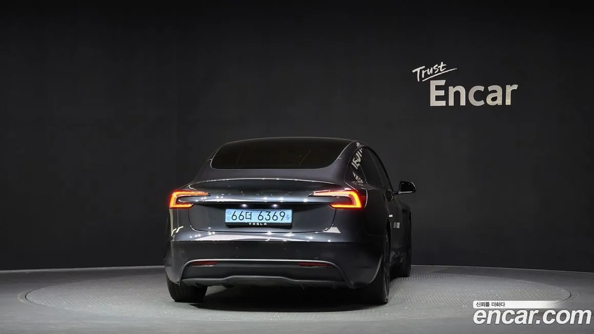 Tesla Model 3 — фото 3