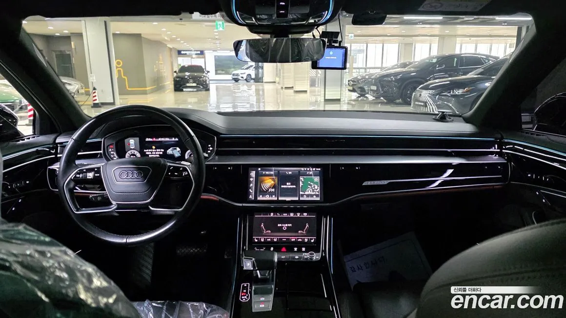 Audi A8 — фото 5