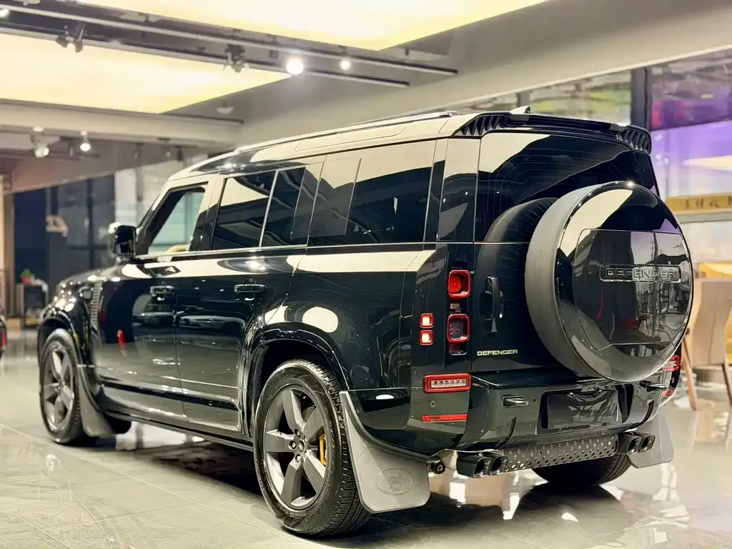 Land Rover Defender — фото 8