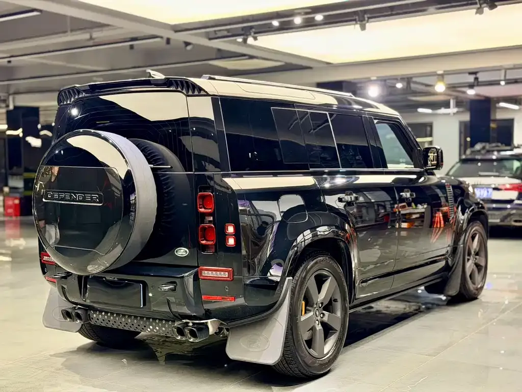 Land Rover Defender — фото 2
