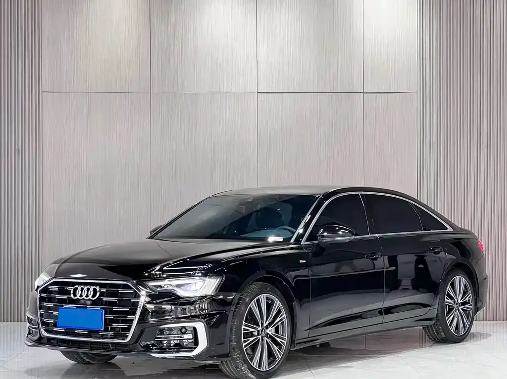 Audi A6L — фото 1