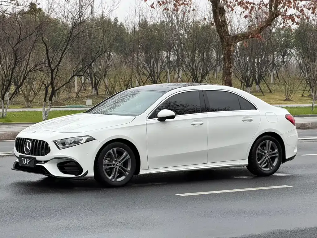 Mercedes-Benz A-Class — фото 1