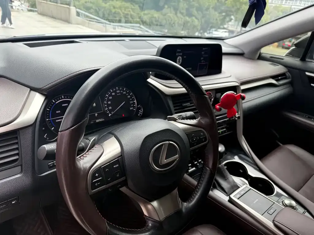 Lexus RX — фото 4
