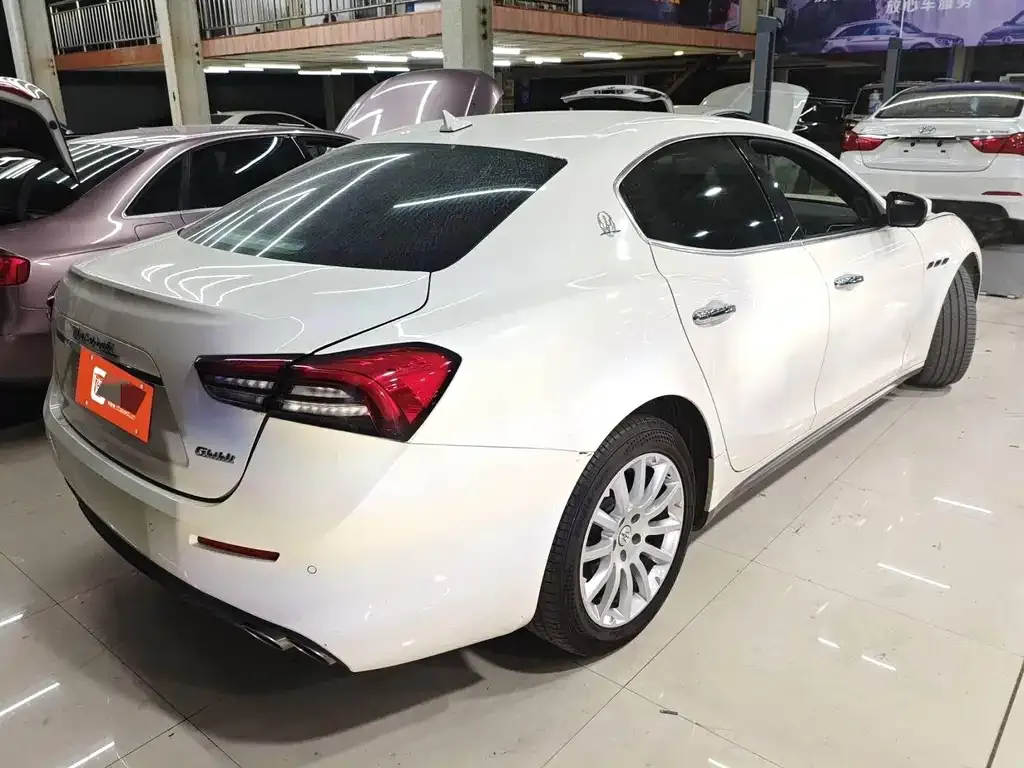 Maserati Ghibli — фото 8