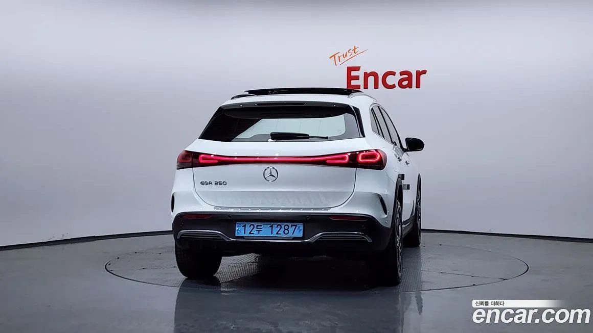 Mercedes-Benz EQA — фото 10