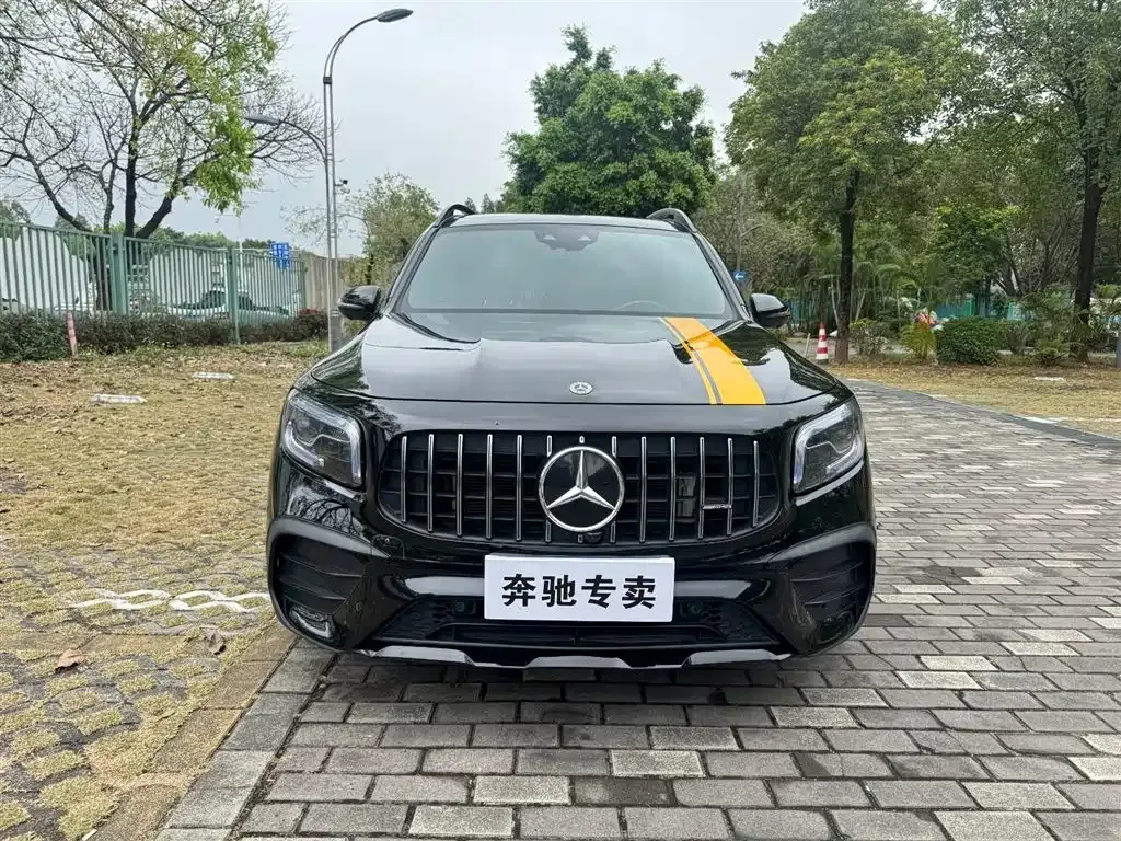 Mercedes-Benz GLB AMG — фото 9