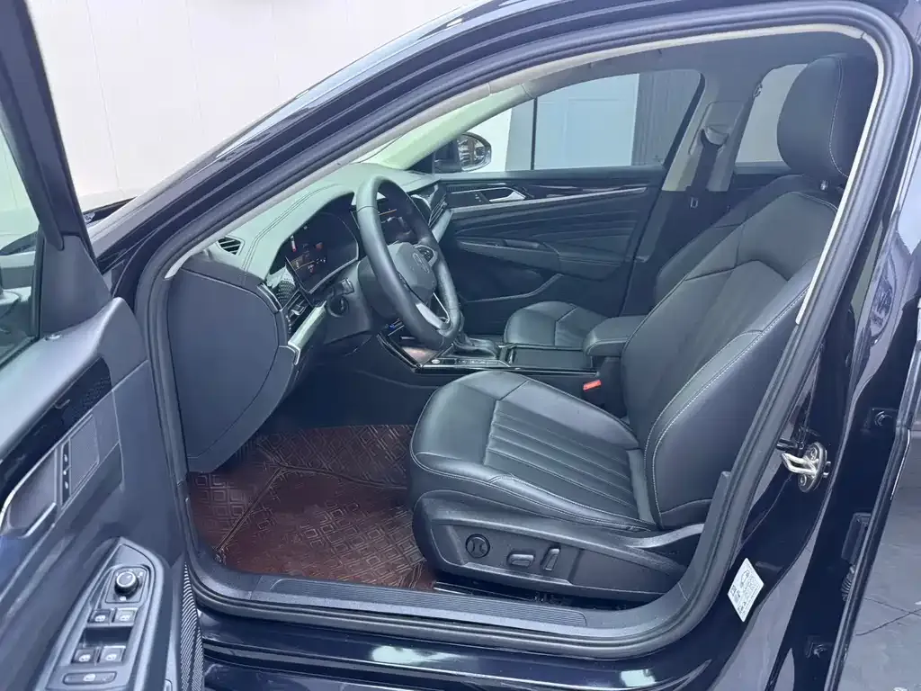 Volkswagen Passat — фото 7