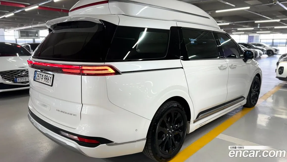 Kia Carnival — фото 10