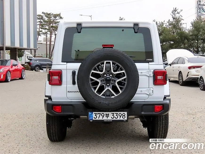 Jeep Wrangler — фото 4