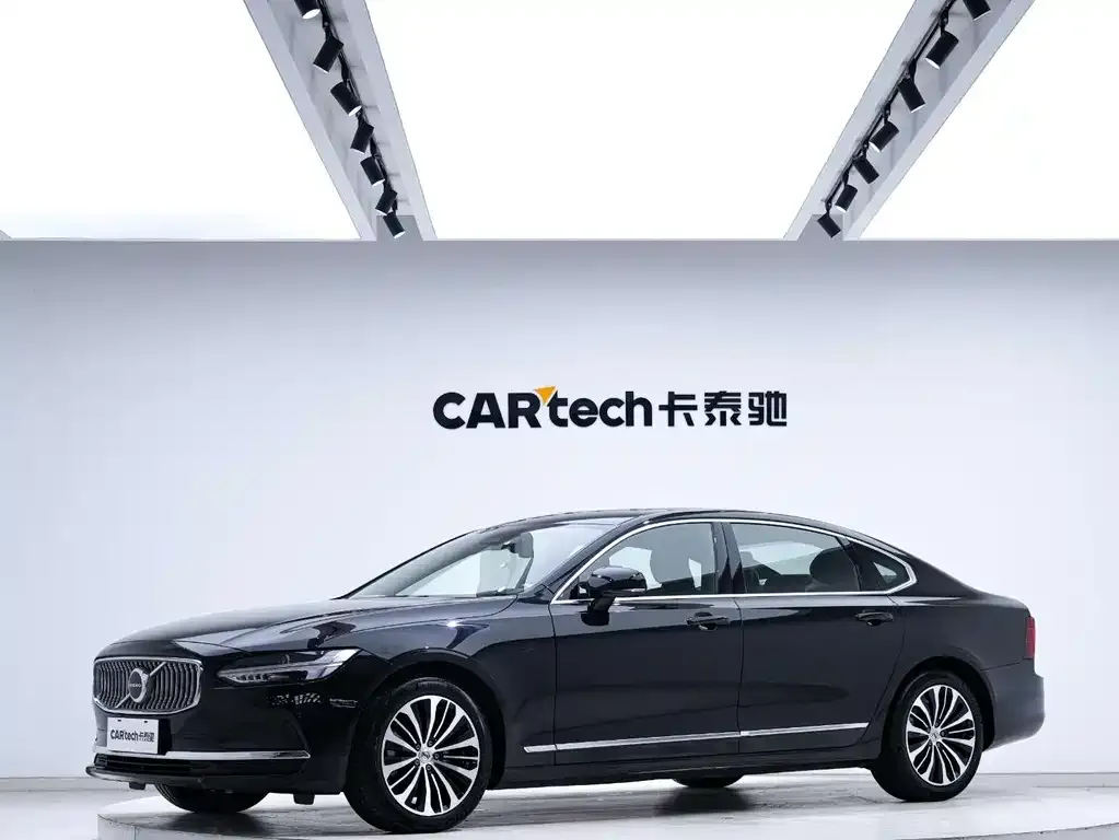 Volvo S90 — фото 1