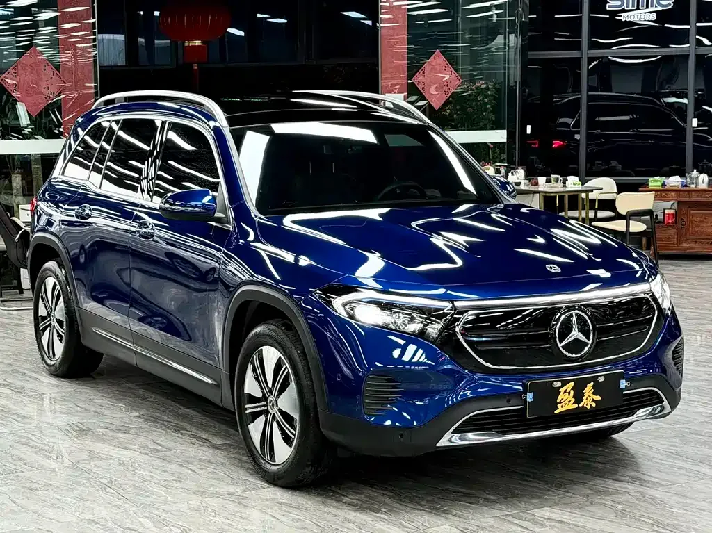 Mercedes-Benz EQB — фото 8
