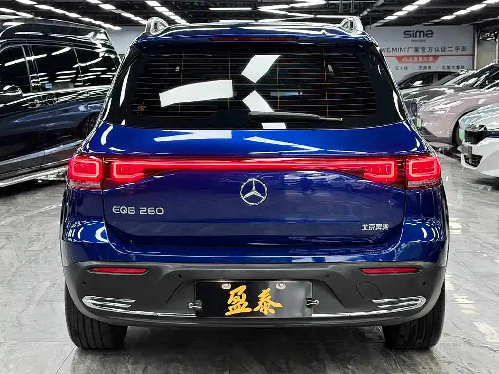 Mercedes-Benz EQB — фото 4