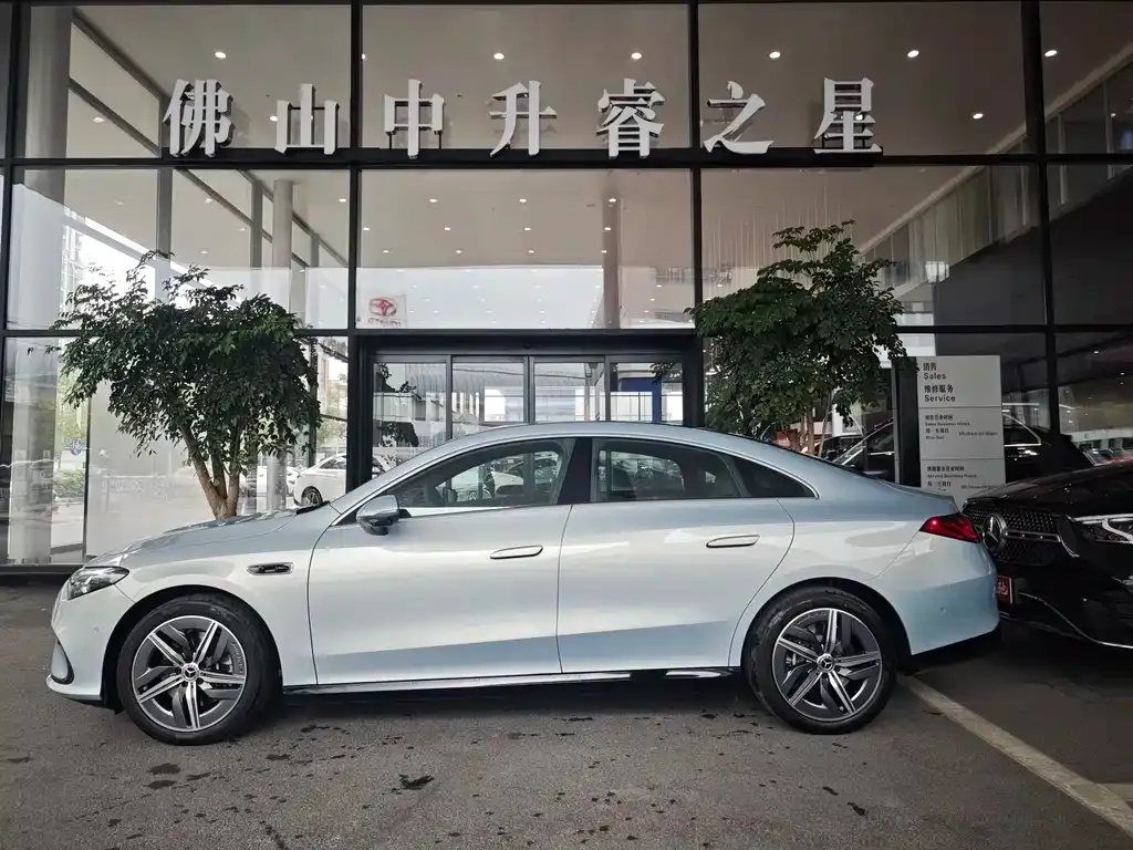 Mercedes-Benz CLA PHEV — фото 10