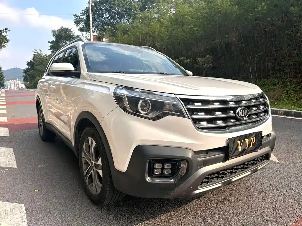 Kia Sportage — фото 9