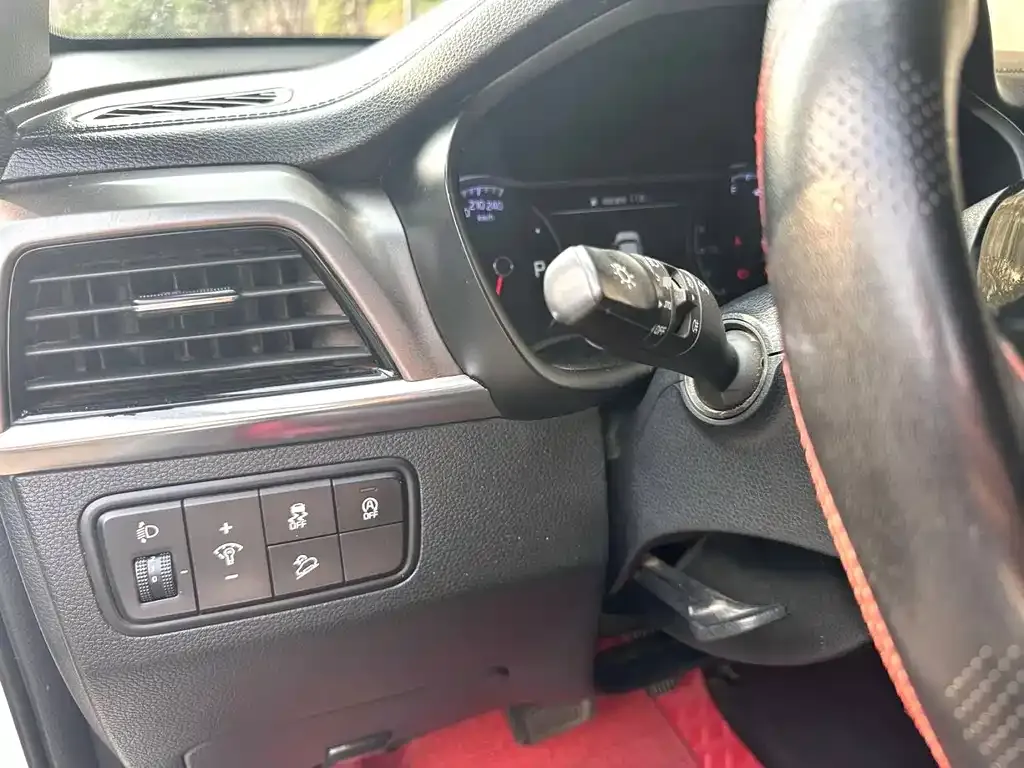 Kia Sportage — фото 4
