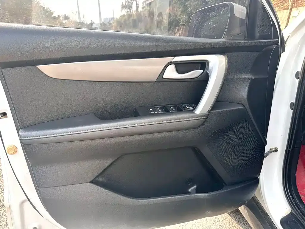 Kia Sportage — фото 5