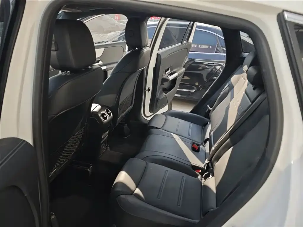 Mercedes-Benz GLA — фото 5