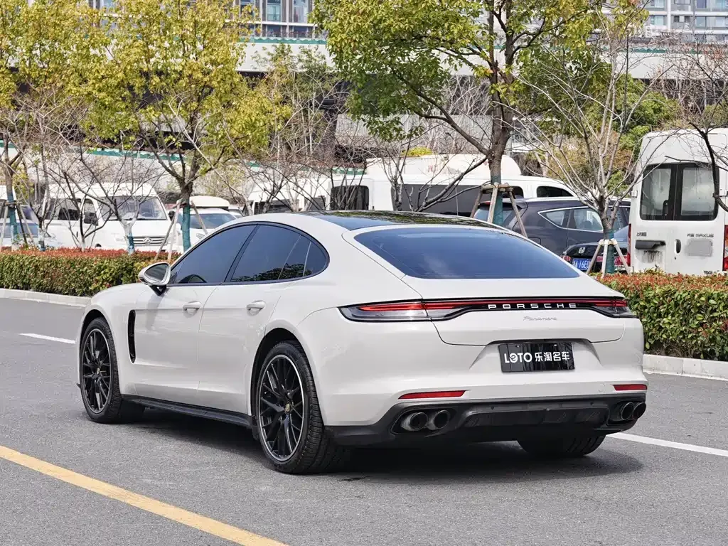 Porsche Panamera — фото 9