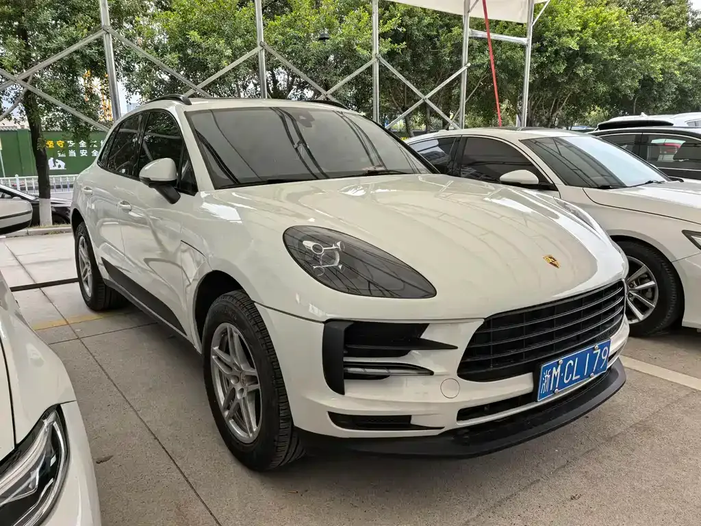 Porsche Macan — фото 10