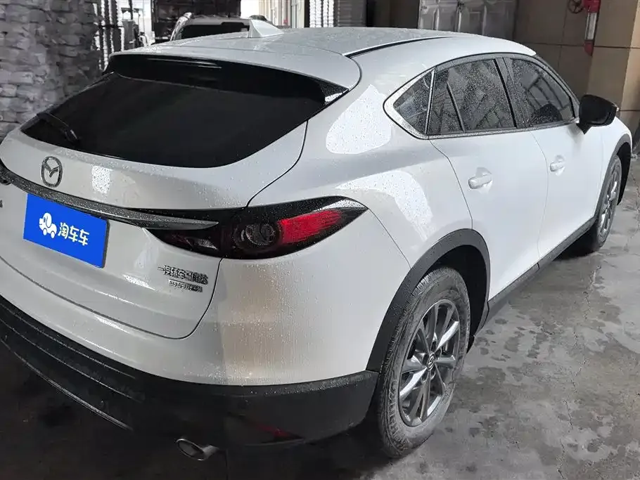 Mazda CX-4 — фото 10