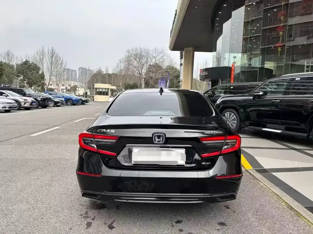 Honda Accord — фото 3