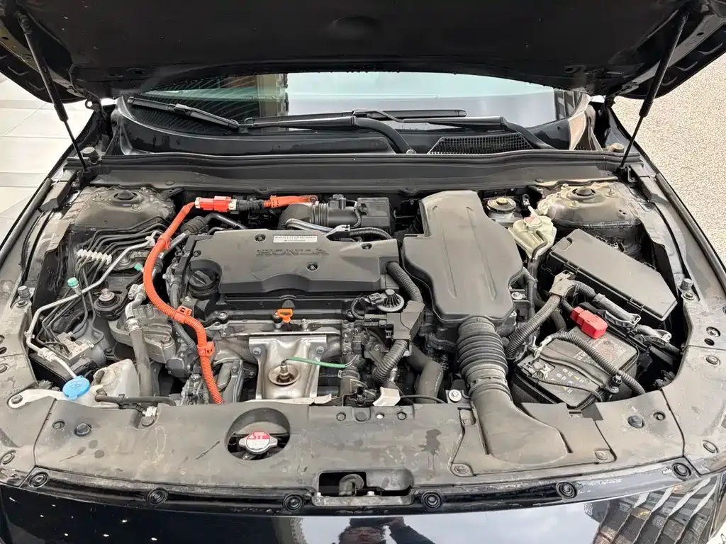 Honda Accord — фото 8